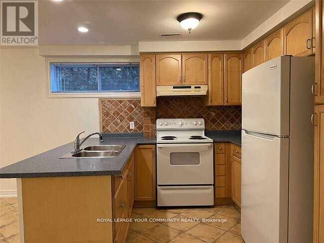 Building Photo - 173 Jeanne Dr