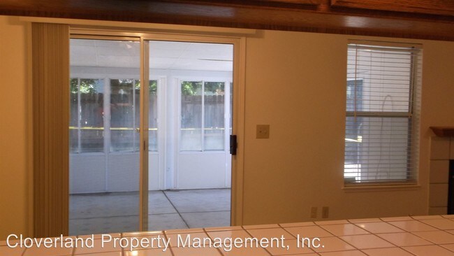 Building Photo - 3 br, 2 bath House - 2130 Goldstone Way