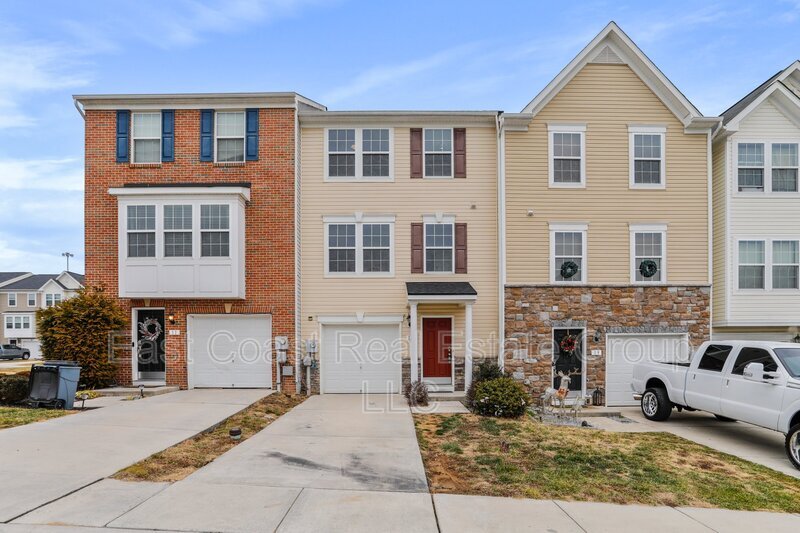 Foto principal - 15 Wayside Ct