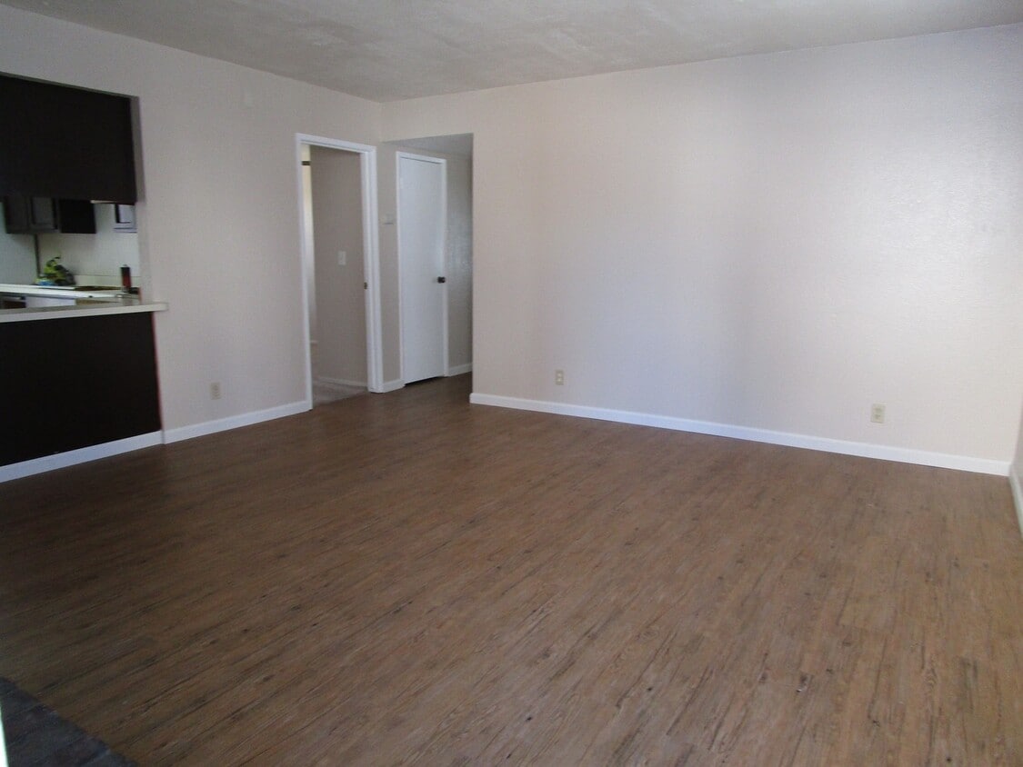 429 S Sunset St Unit A, Ridgecrest, CA 93555 Room for Rent in