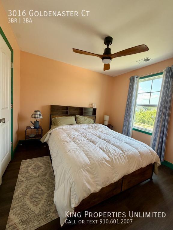 Foto del edificio - 3016 Goldenaster Ct