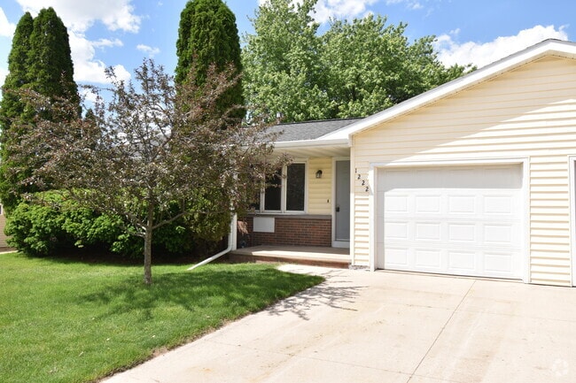 Building Photo - 1222 W Weiland Ln