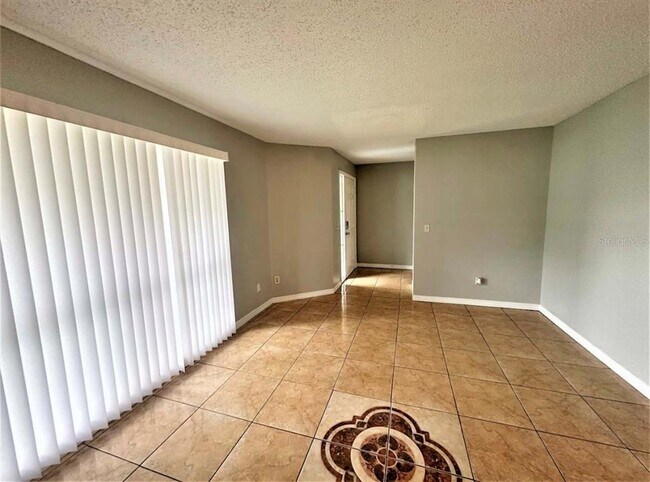 Foto del edificio - 1746 Meredith Ave