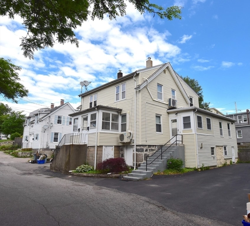 Primary Photo - 12 Parmenter Pl