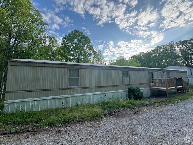 Building Photo - 386 Bolton Ridge Rd