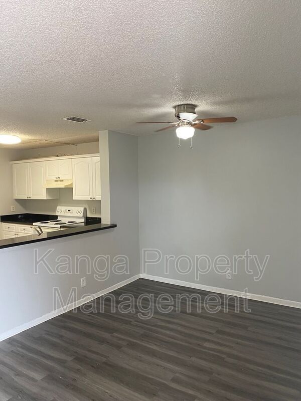 Building Photo - 11453 NW 35th St
