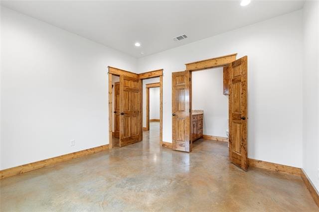 Building Photo - 413 5th St