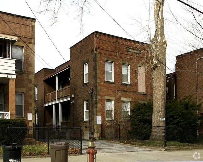 2220 Murray Hill Rd Cleveland, OH 44106 Rentals Cleveland, OH