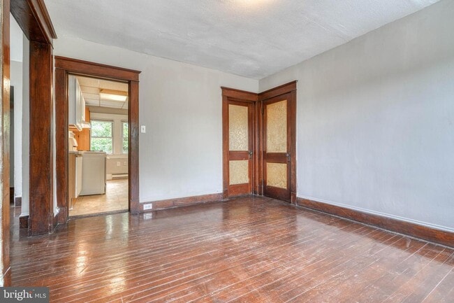 Building Photo - 2914 Bayonne Ave