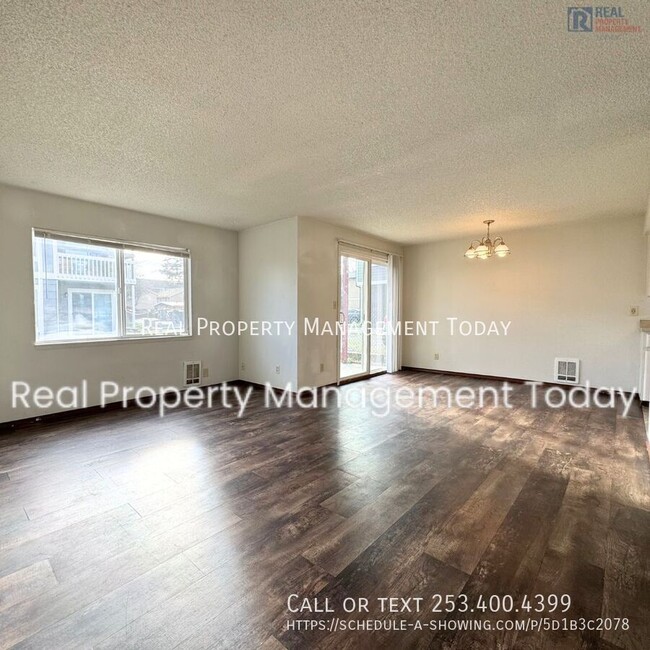 Foto del edificio - Delightful 2 bed and 1 bath unit in Tacoma...