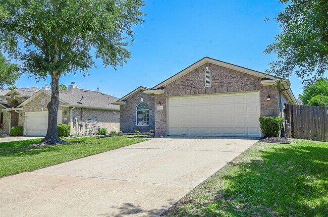 Foto del edificio - 14618 Rochelle Ct