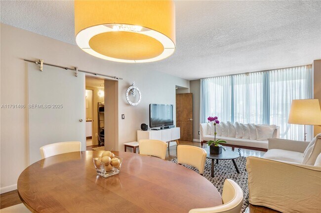 Foto del edificio - 1500 Ocean Dr