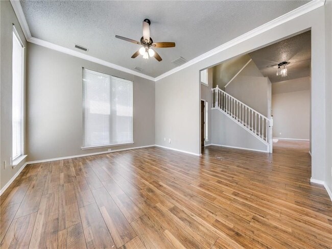 Building Photo - Huge home in Mesquite!
