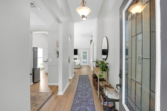 Building Photo - Beautiful Home on Cul De Sac in Georgetown