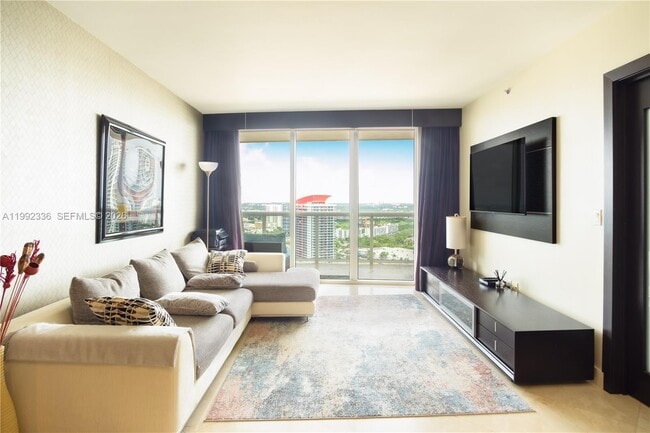 Building Photo - 1850 S Ocean Dr