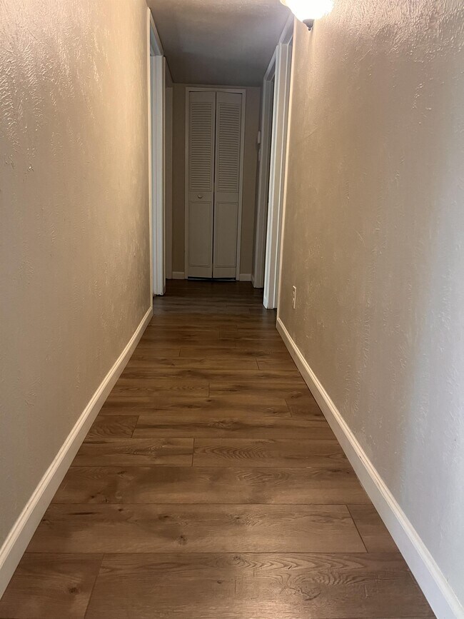 Foto del edificio - 616 Hillcrest St