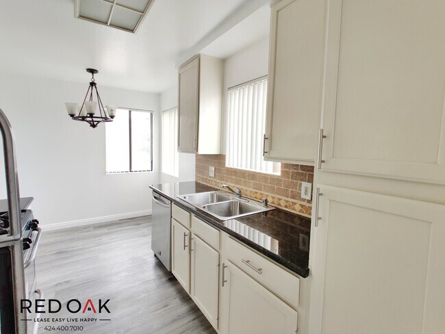 Foto del edificio - 3281 Sawtelle Blvd