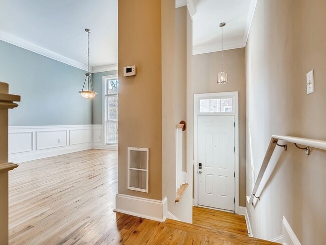 Building Photo - 1693 Mosaic Way