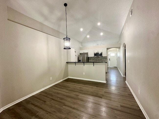 Building Photo - Adorable Home in Middleburg!
