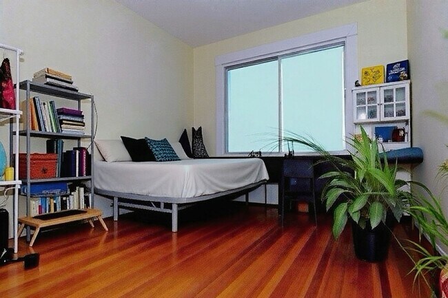Foto del edificio - 53 Brackett St