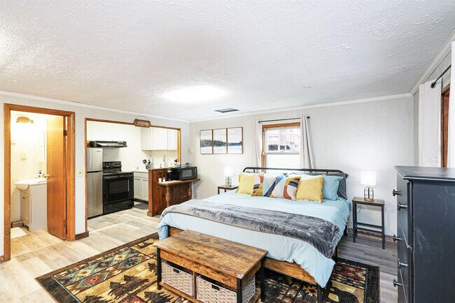 Foto del edificio - 72 Faulkner Rd