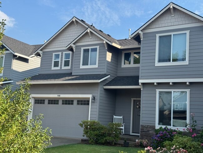 Building Photo - 7193 SE Cheryl Ct