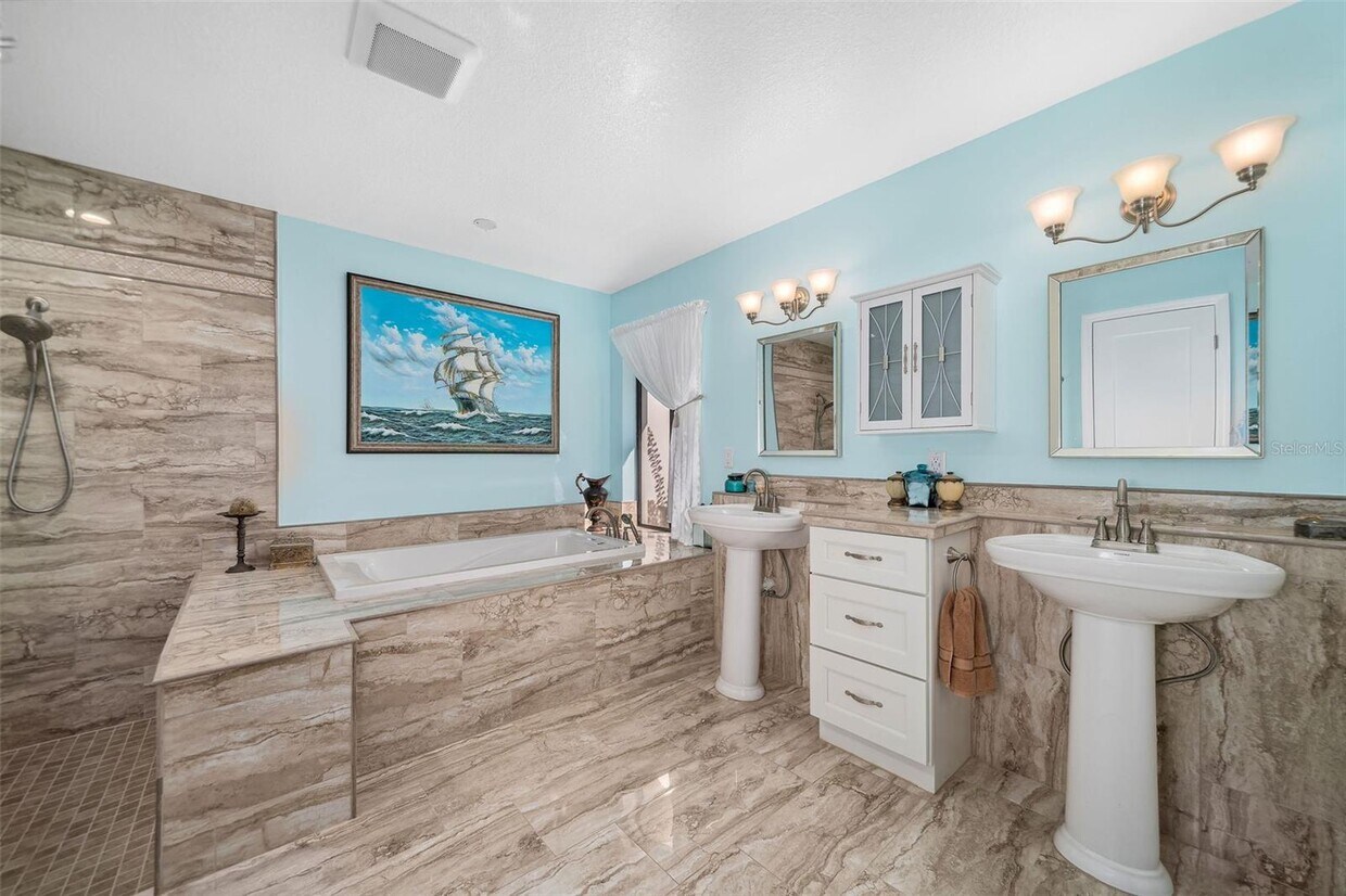 Foto principal - 365 N Spaulding Cove