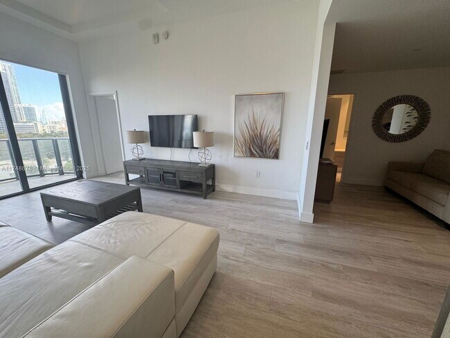 Photo - 121 NE 34th St Apartment