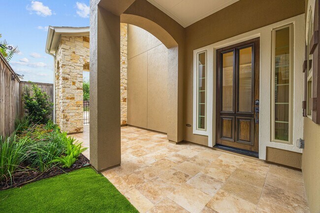 Foto del edificio - 8213 Cabernet Ln