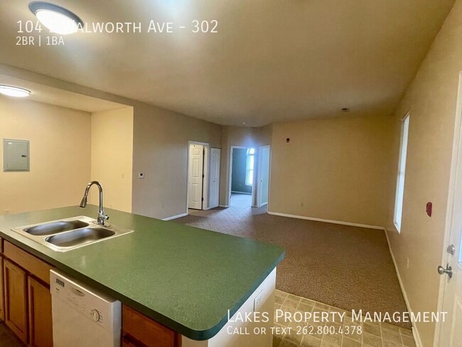 Building Photo - Adorable 2BR/1BA Third Floor Walk up in Hi...