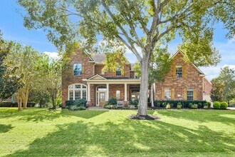 Building Photo - 4703 Oxbow Cir W