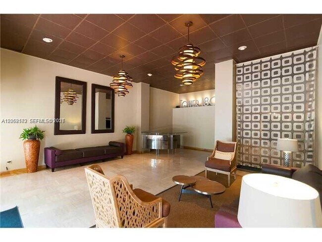 Foto del edificio - 1800 Collins Ave