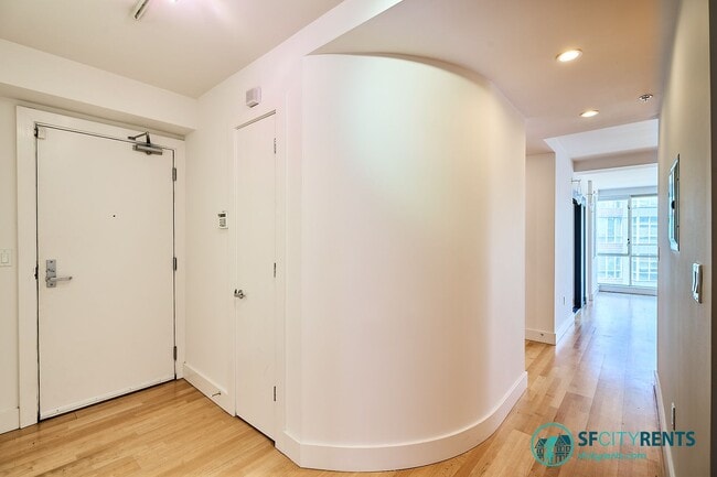 Photo - Polk Gulch: Modern 4th Floor Condo w/ in-unit W/D, Garage Parking & Shared Roof Deck