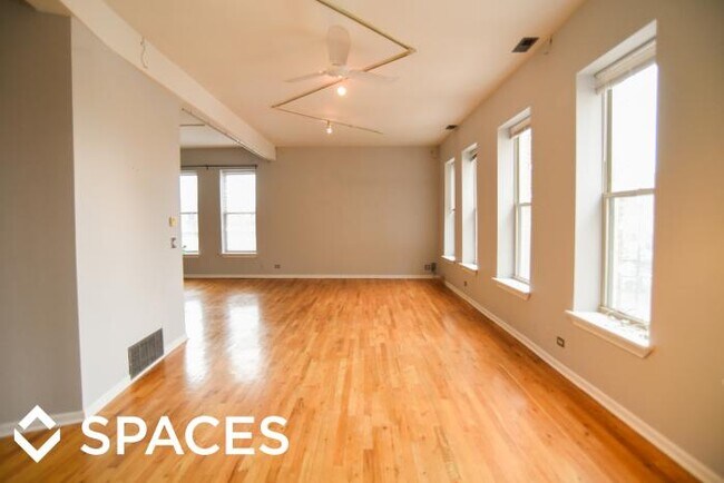 Foto del edificio - bedroom in Chicago IL 60640