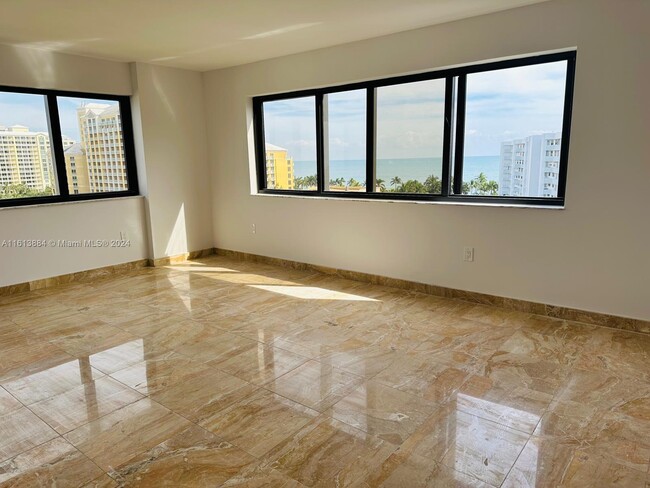 Foto del edificio - 650 Ocean Dr