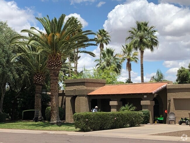 Building Photo - 7012 E Redfield Rd