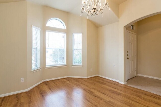 Foto del edificio - 10935 Sharon Cir