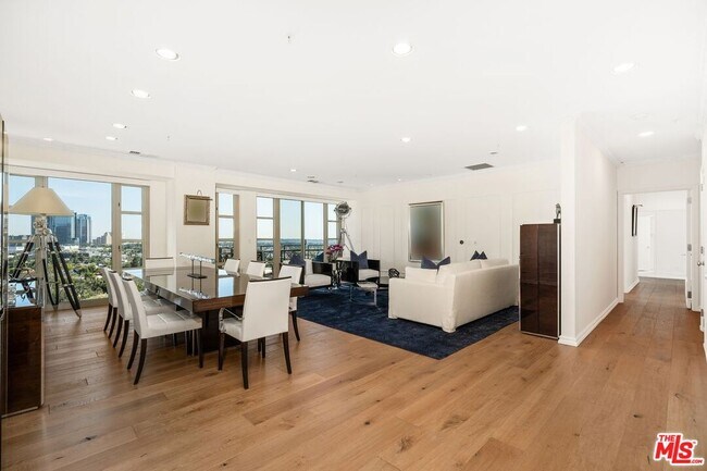 Building Photo - 10580 Wilshire Blvd