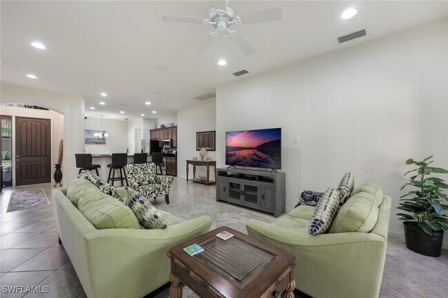 Building Photo - 11072 Esteban Dr