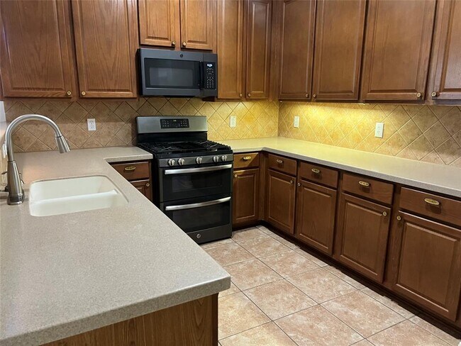 Building Photo - 14631 Rustic Fields Ln