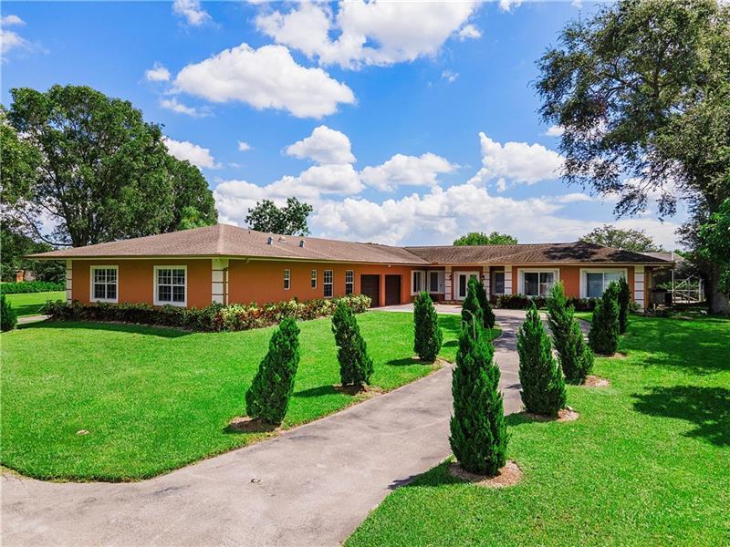 Foto principal - 7600 NW 82nd Ter