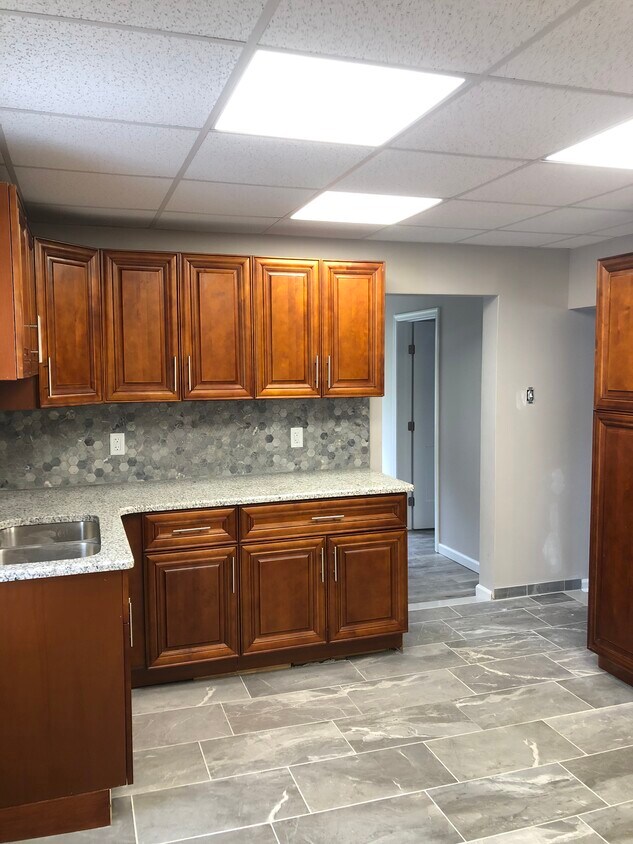 Brand new kitchen - 210 E Elm St