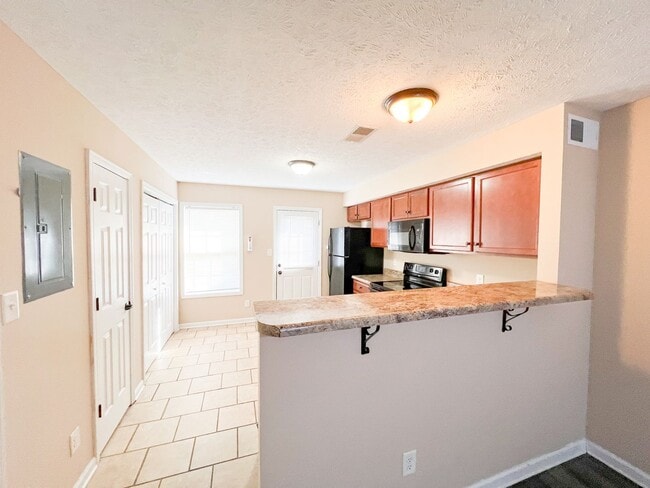 Foto del edificio - 2 Bedroom 1.5 Bathroom Townhome