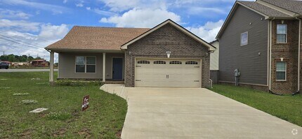 Building Photo - 1001 Whitney Dr