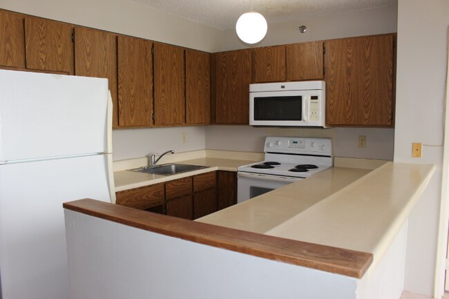 Building Photo - 98-402-402 Koauka Loop