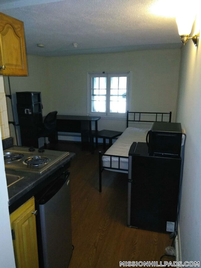 Building Photo - 49 S Huntington Ave