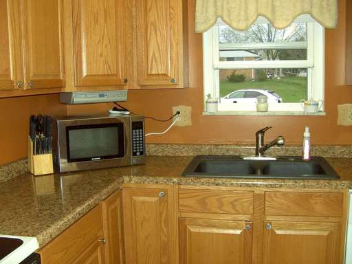 Building Photo - 6443 Leawood Dr