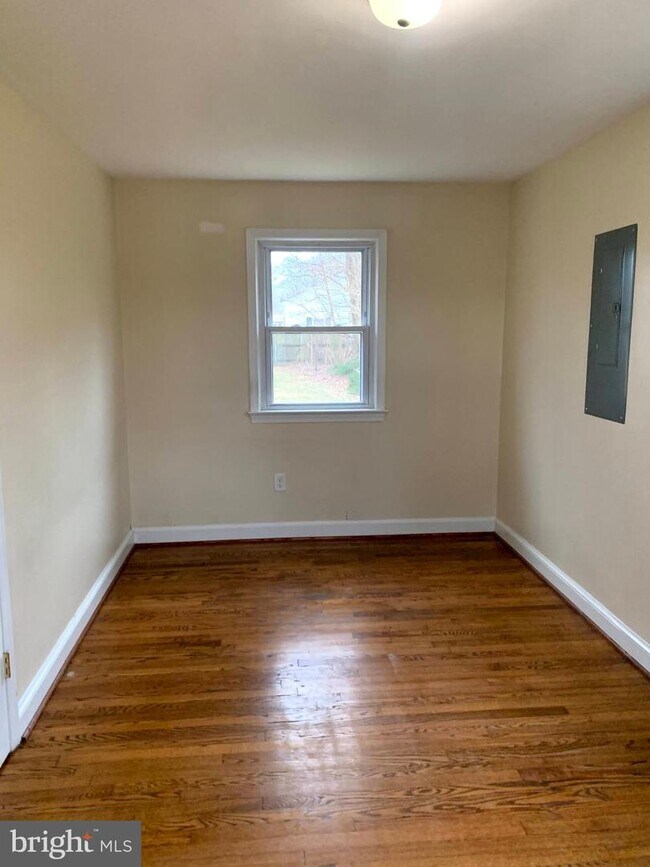 Building Photo - 12725 Pearson Dr