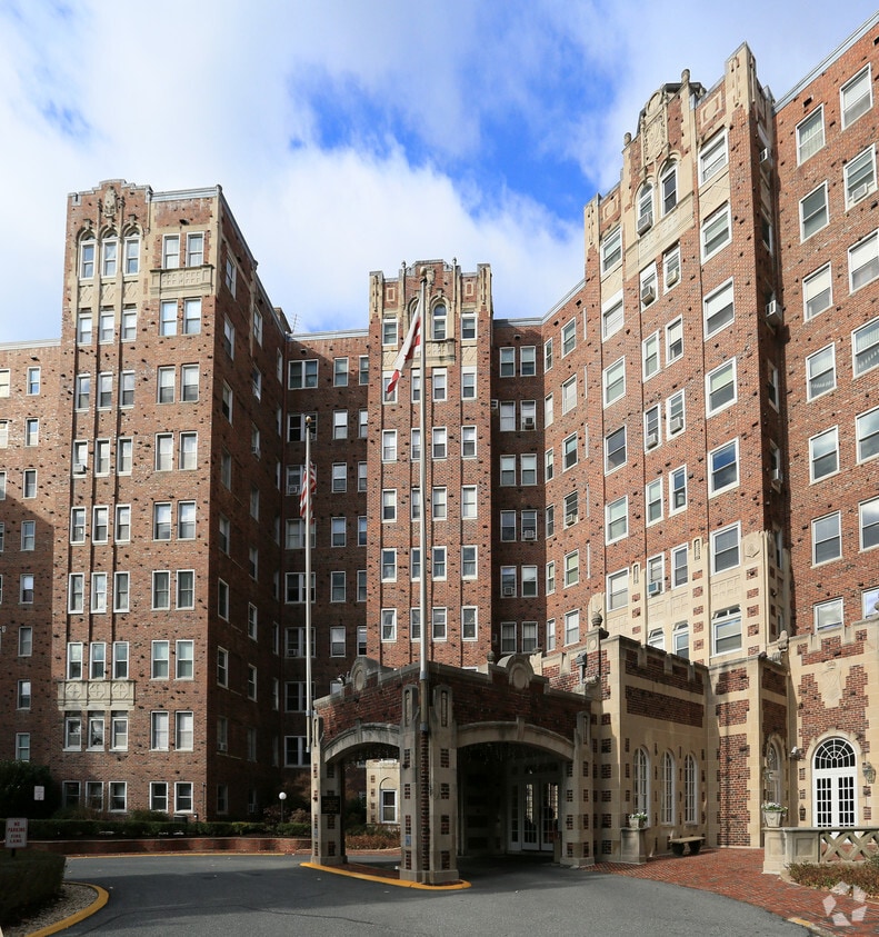 The Broadmoor Cooperative Apartments Washington, DC