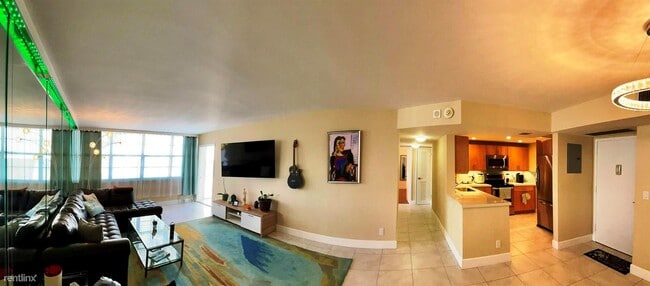 Building Photo - 2 br, 2 bath Condo - 1170 N Federal Hwy Ap...